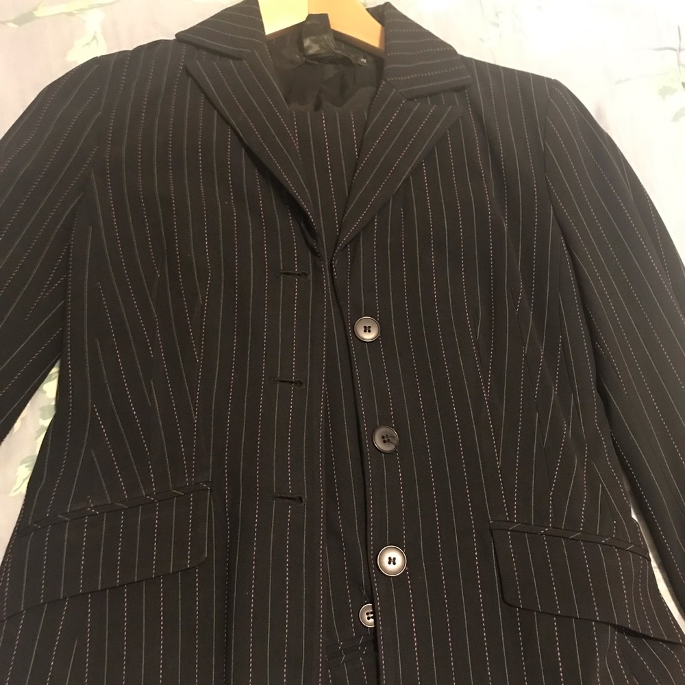Women suit